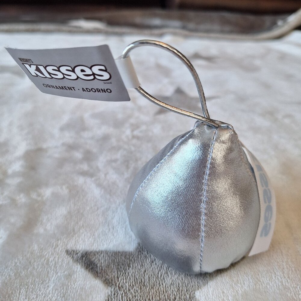 Hershey's Chocolate Kiss Plush Ornament Christmas Kisses New With Tag‎